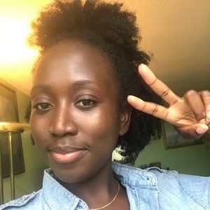 Meet your Posher, Ekua